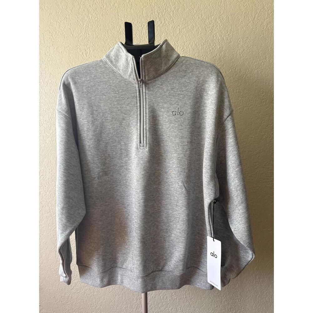 ALO Accolade 1/4 Zip. Medium. NWT.